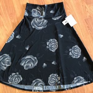 NWT LuLaRoe Azure Skirt Size Small